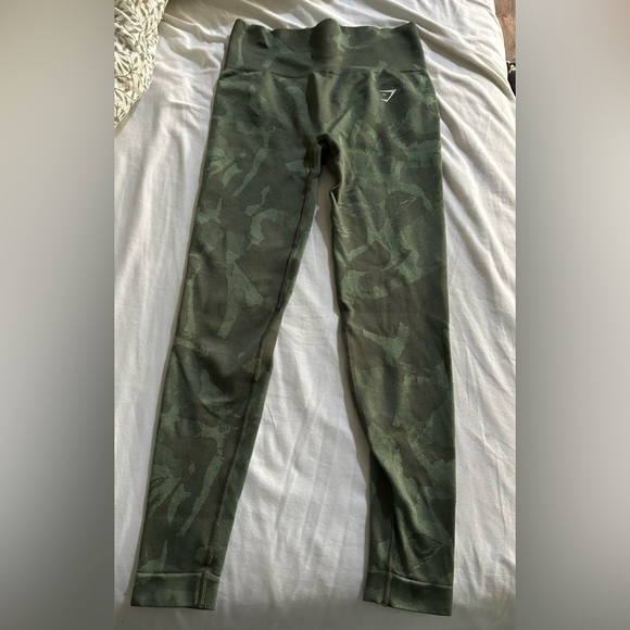 Gymshark Camo Leggings - Picture 2 of 3